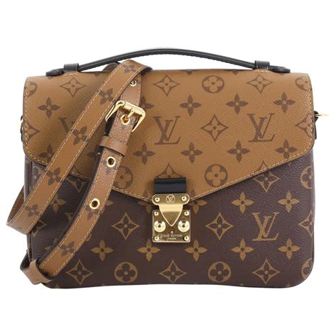 lv pochette metis mm|Lv pochette metis reverse.